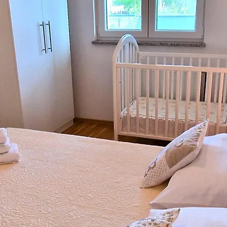 Ana With A Private Pool On A 3000m2 Cvrljevo