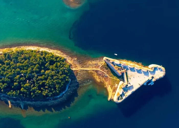 Ana With A Private Pool On A 3000m2 * Cvrljevo