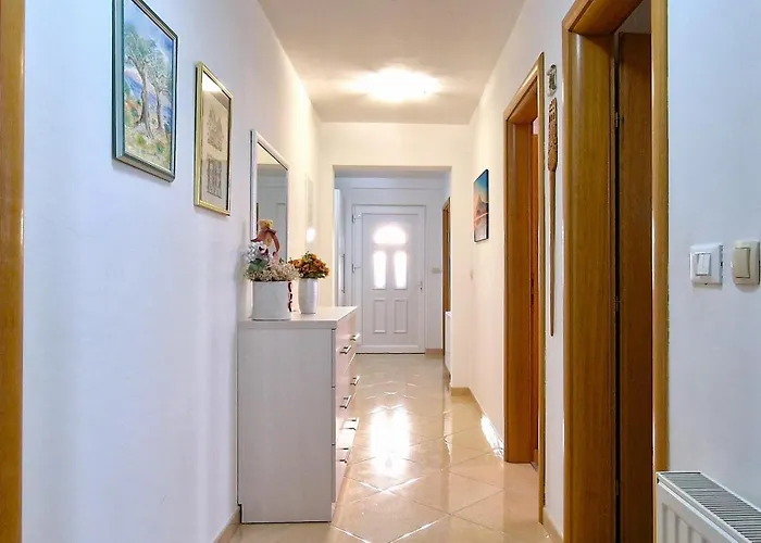 Ana With A Private Pool On A 3000m2 Villa