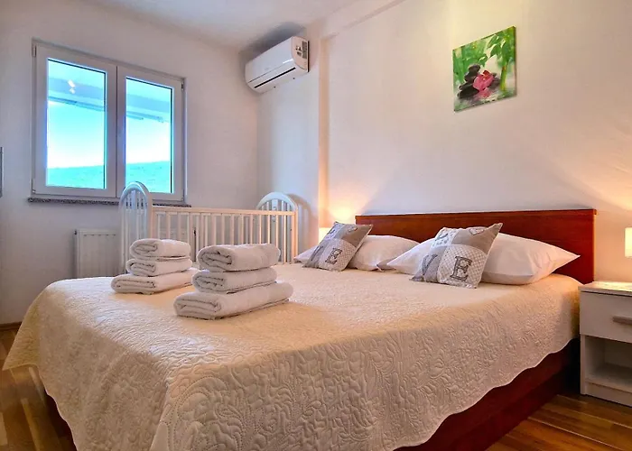 Ana With A Private Pool On A 3000m2 Villa