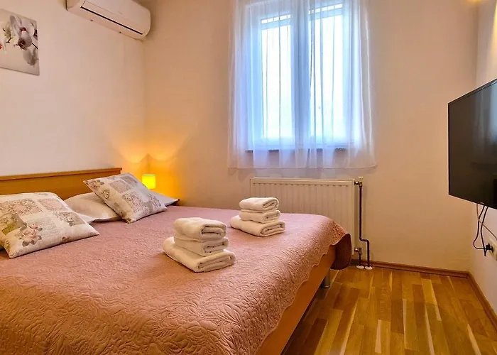 Vila Ana With A Private Pool On A 3000m2