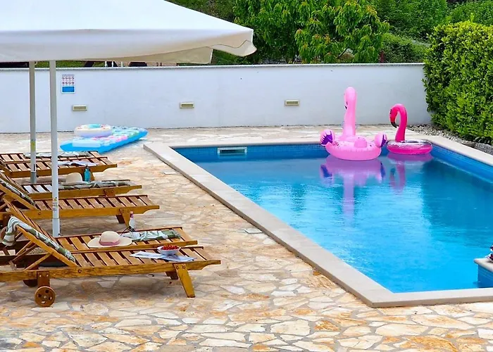 Ana With A Private Pool On A 3000m2