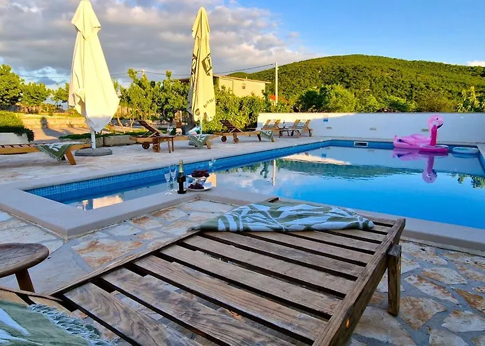 Ana With A Private Pool On A 3000m2 *